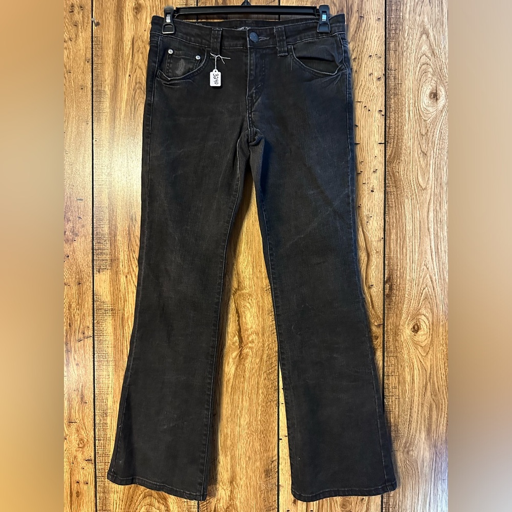 GUC Levi’s denim jeans. Size 9. Juniors.